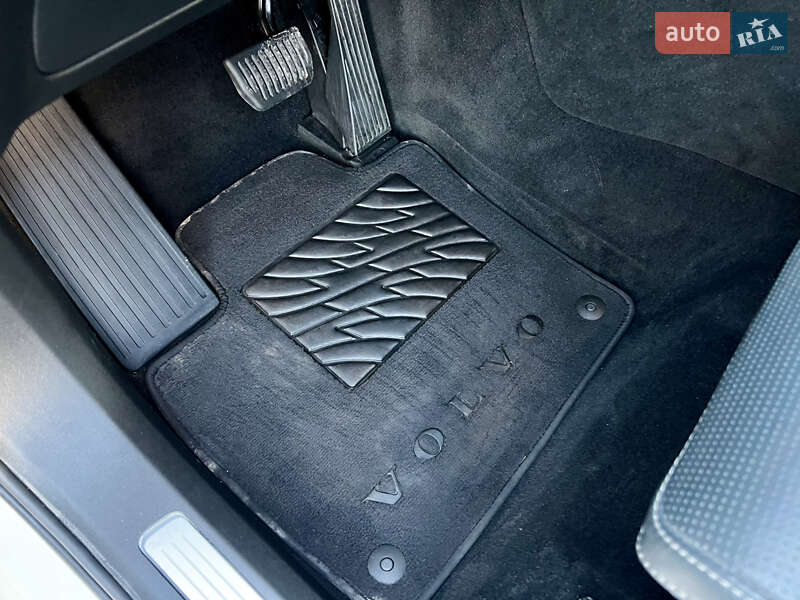 Внедорожник / Кроссовер Volvo XC90 2021 в Киеве фото 38 Внедорожник / Кроссовер Volvo XC90 2021 в Киеве