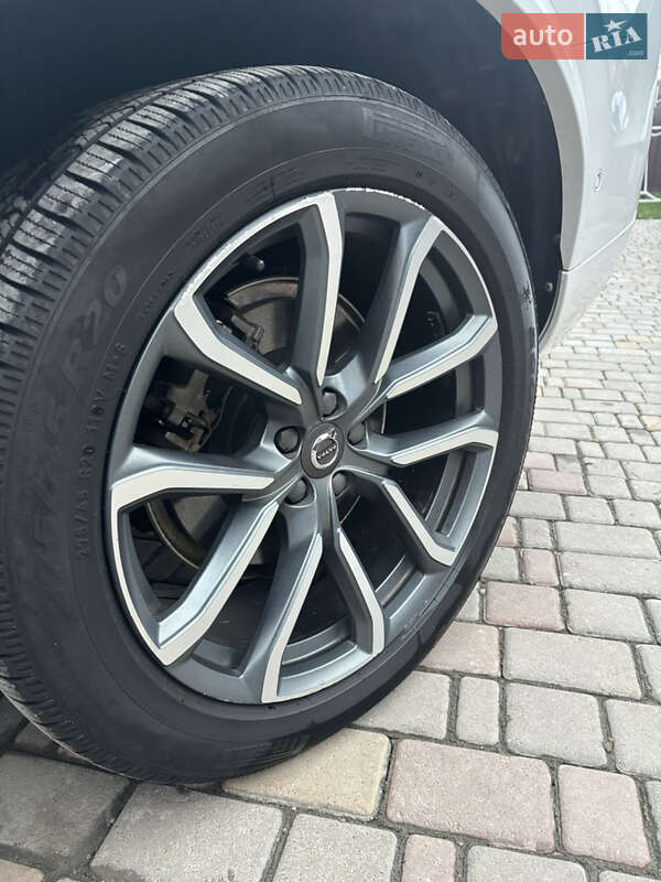 Позашляховик / Кросовер Volvo XC90 2016 в Хмельницькому