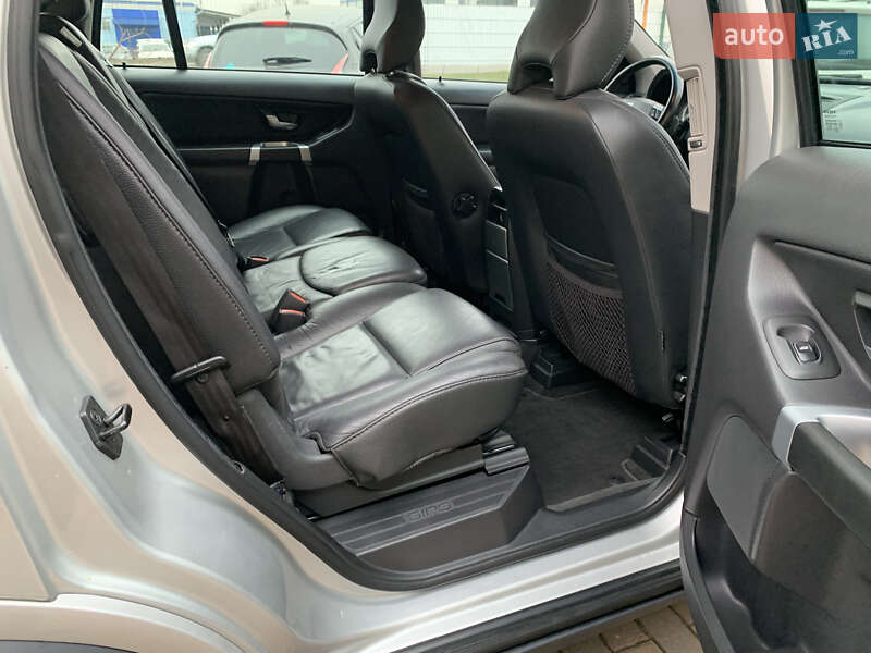 Внедорожник / Кроссовер Volvo XC90 2011 в Ровно