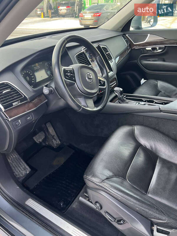 Внедорожник / Кроссовер Volvo XC90 2015 в Киеве