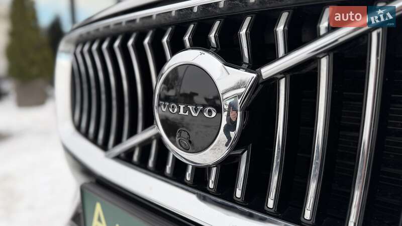 Позашляховик / Кросовер Volvo XC90 2019 в Києві фото 12 Позашляховик / Кросовер Volvo XC90 2019 в Києві
