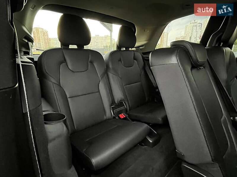 Внедорожник / Кроссовер Volvo XC90 2016 в Киеве