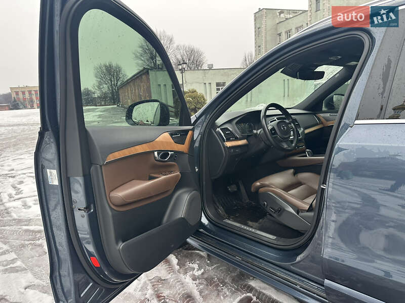 Позашляховик / Кросовер Volvo XC90 2020 в Дніпрі фото 15 Позашляховик / Кросовер Volvo XC90 2020 в Дніпрі