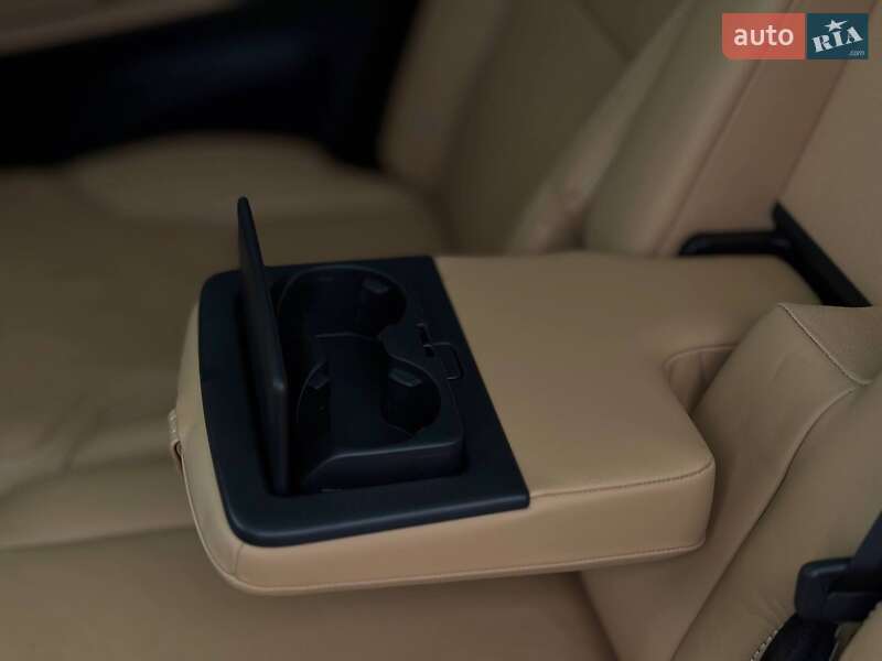 Внедорожник / Кроссовер Volvo XC90 2018 в Ровно