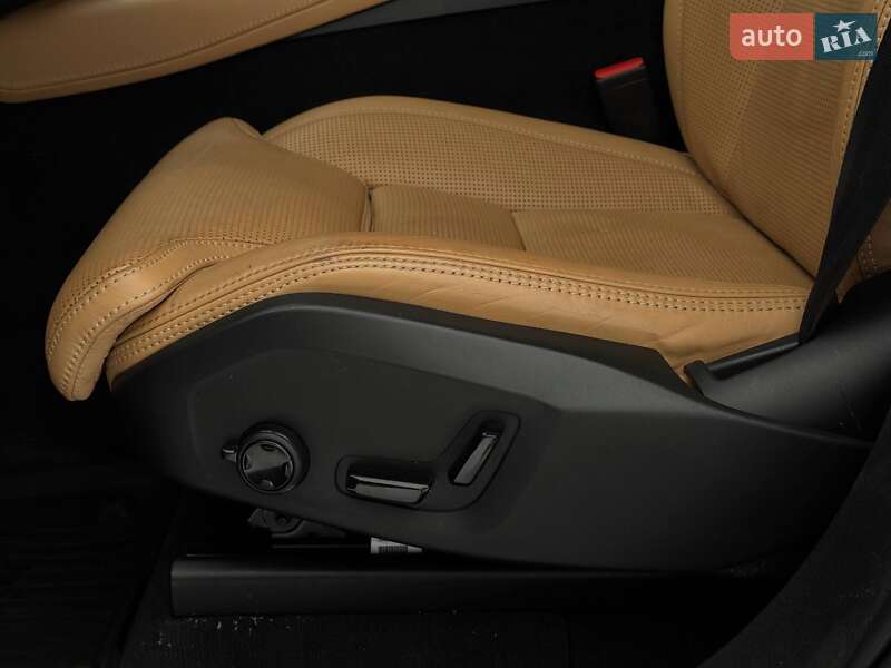 Внедорожник / Кроссовер Volvo XC90 2018 в Ровно