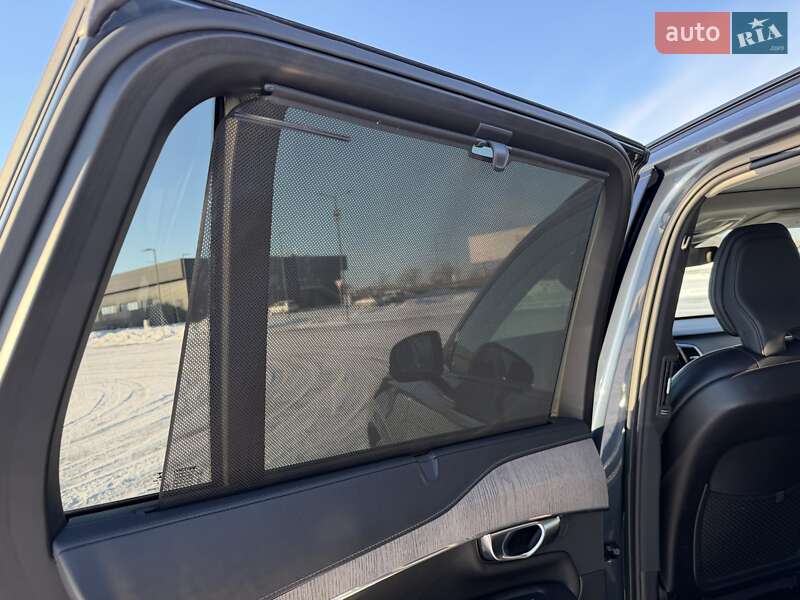 Внедорожник / Кроссовер Volvo XC90 2022 в Киеве
