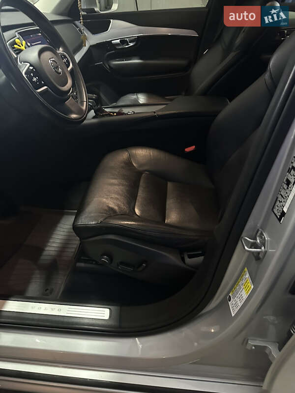 Внедорожник / Кроссовер Volvo XC90 2017 в Львове