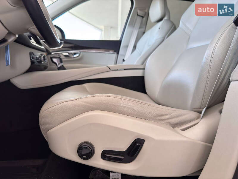 Внедорожник / Кроссовер Volvo XC90 2017 в Одессе фото 15 Внедорожник / Кроссовер Volvo XC90 2017 в Одессе