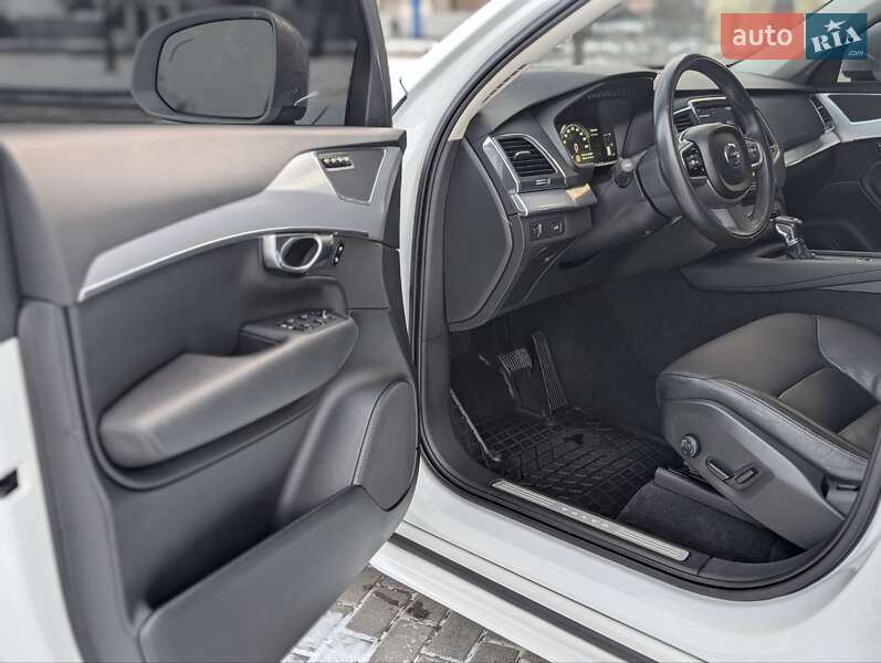 Внедорожник / Кроссовер Volvo XC90 2018 в Коломые