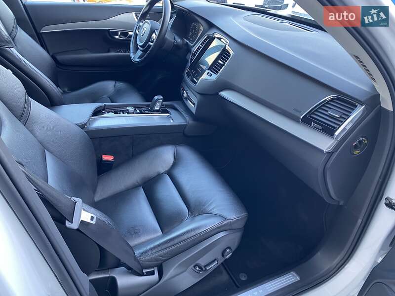 Внедорожник / Кроссовер Volvo XC90 2020 в Киеве фото 18 Внедорожник / Кроссовер Volvo XC90 2020 в Киеве