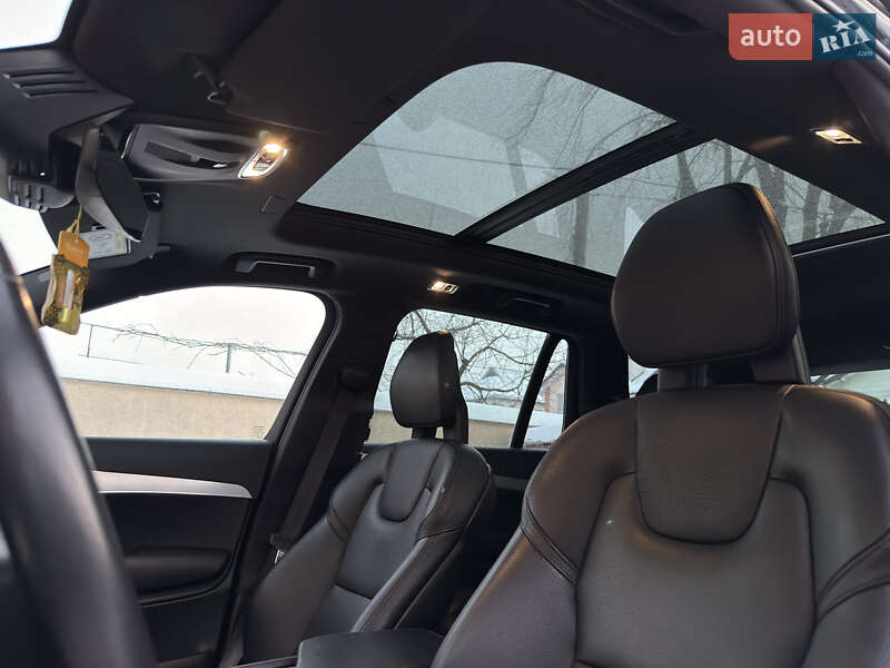 Внедорожник / Кроссовер Volvo XC90 2017 в Ивано-Франковске