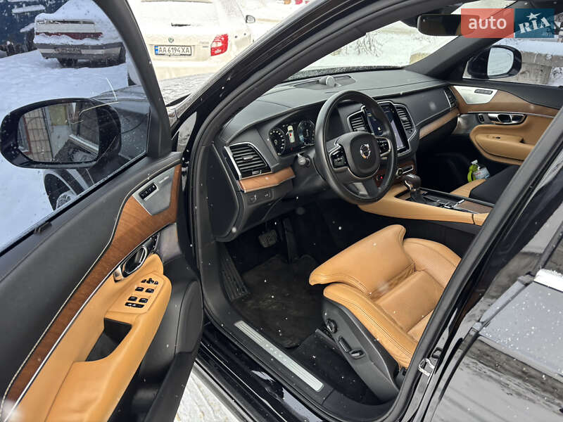 Внедорожник / Кроссовер Volvo XC90 2017 в Киеве