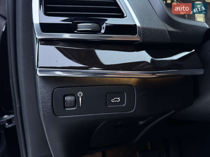 Внедорожник / Кроссовер Volvo XC90 2015 в Житомире