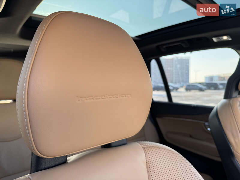 Внедорожник / Кроссовер Volvo XC90 2016 в Киеве фото 12 Внедорожник / Кроссовер Volvo XC90 2016 в Киеве