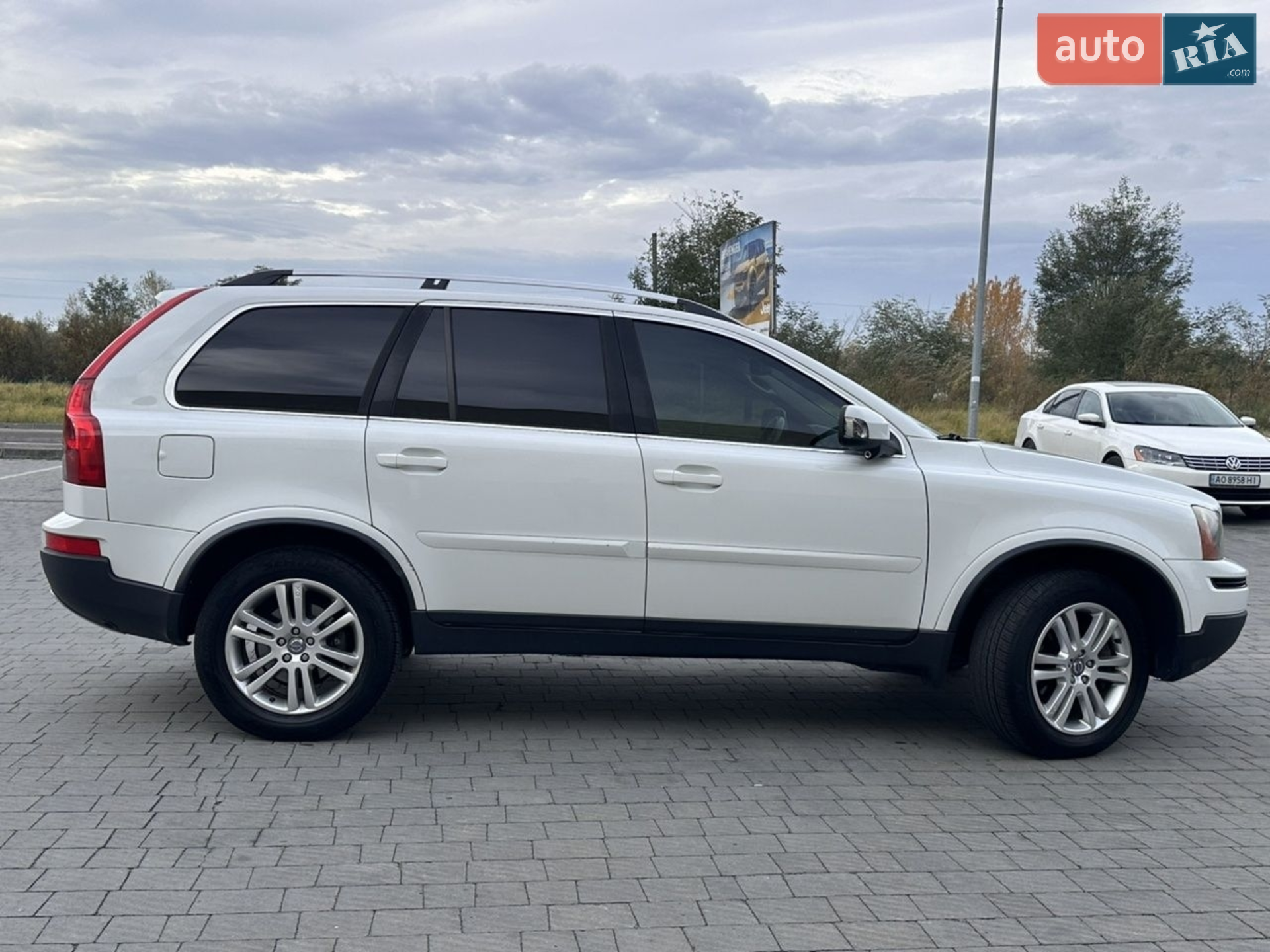 2010 Volvo XC90 - мініатюра 2