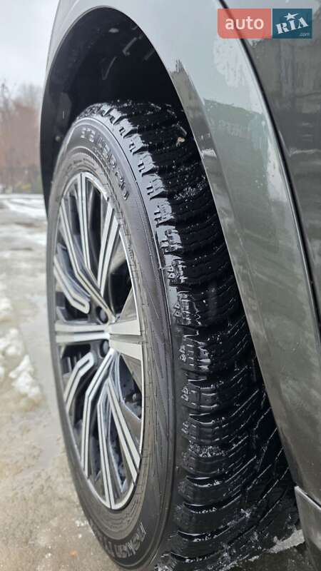 Внедорожник / Кроссовер Volvo XC90 2020 в Днепре