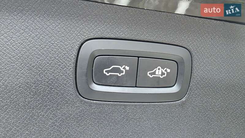 Внедорожник / Кроссовер Volvo XC90 2020 в Днепре