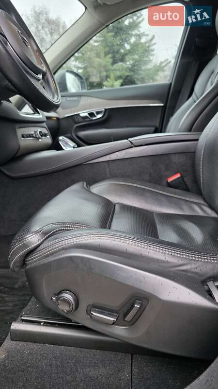 Внедорожник / Кроссовер Volvo XC90 2020 в Днепре