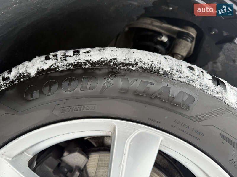 Внедорожник / Кроссовер Volvo XC90 2019 в Киеве