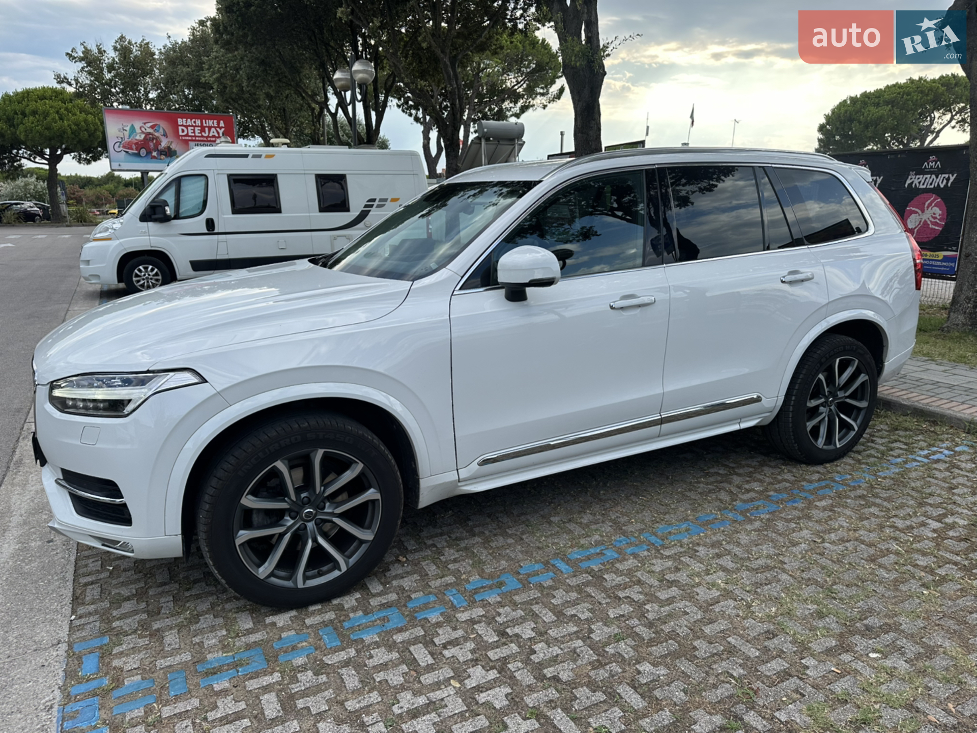 2017 Volvo XC90 - мініатюра 16
