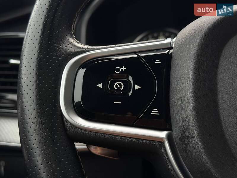 Внедорожник / Кроссовер Volvo XC90 2016 в Ровно