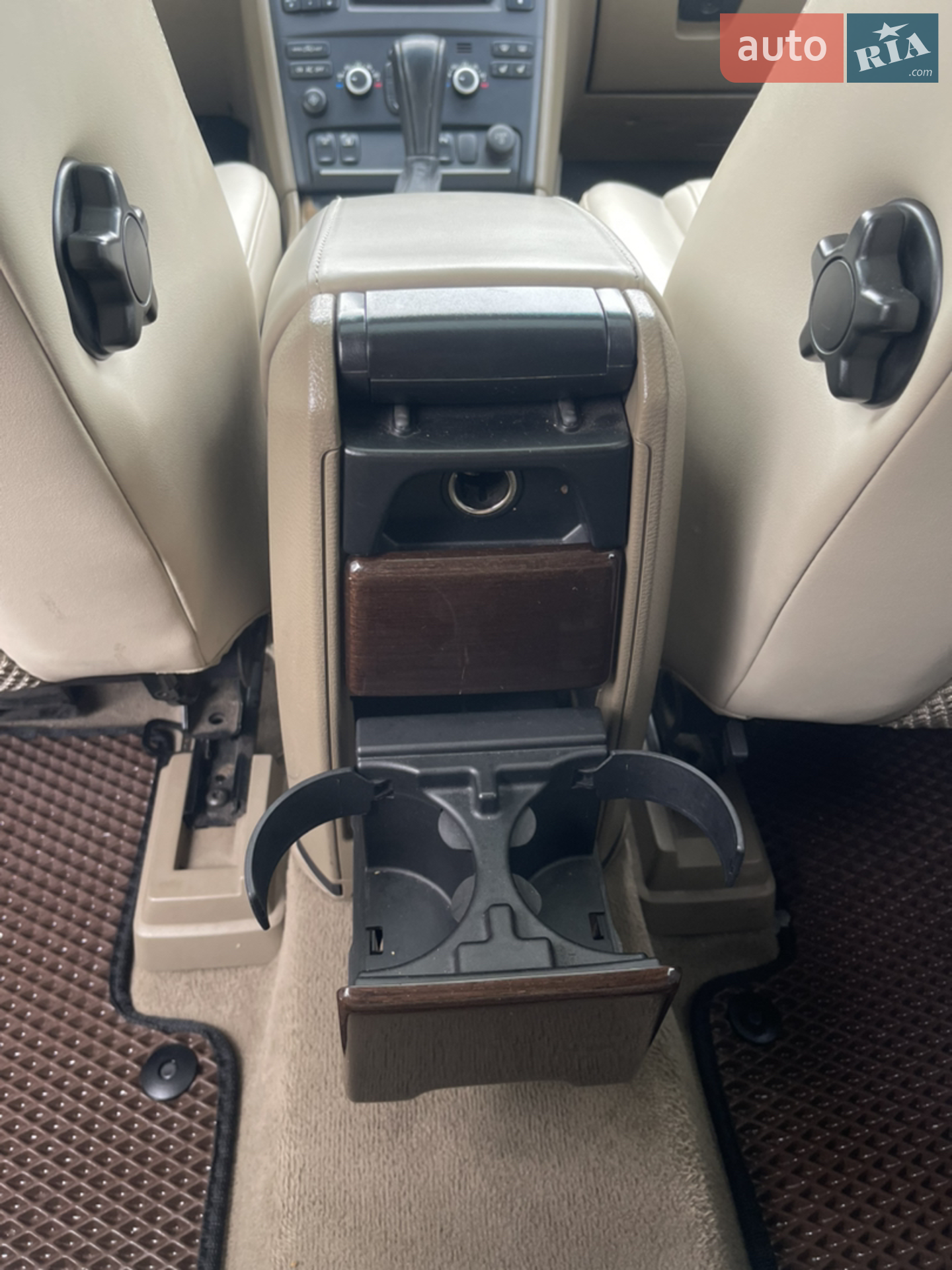 2010 Volvo XC90 - мініатюра 22