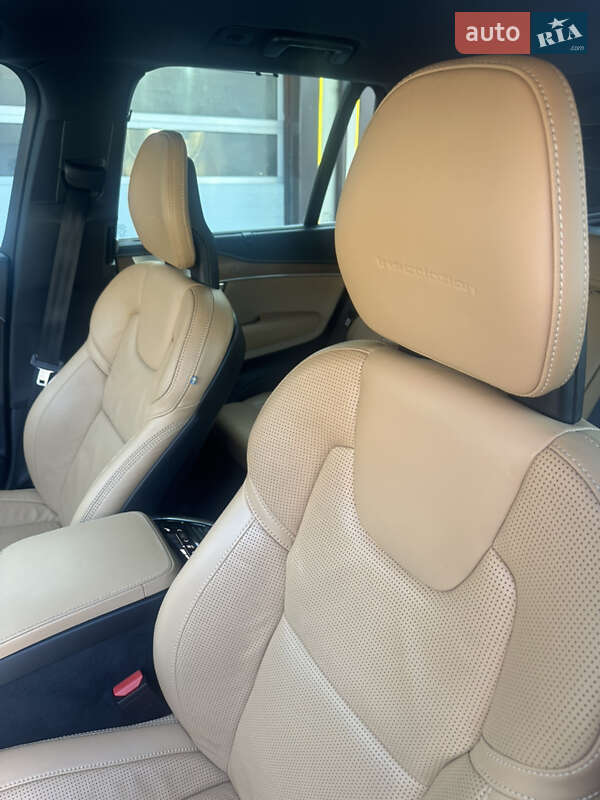 Внедорожник / Кроссовер Volvo XC90 2017 в Одессе фото 12 Внедорожник / Кроссовер Volvo XC90 2017 в Одессе