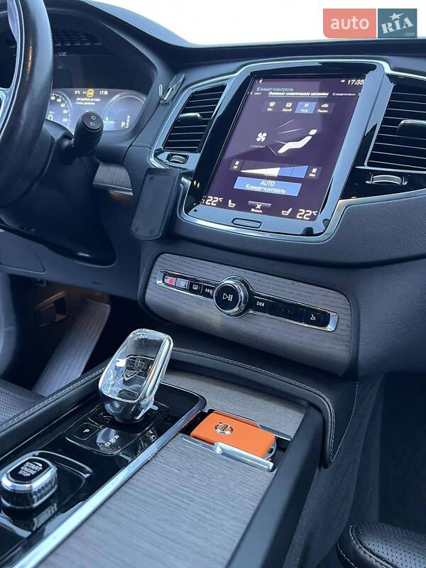 Внедорожник / Кроссовер Volvo XC90 2021 в Ровно