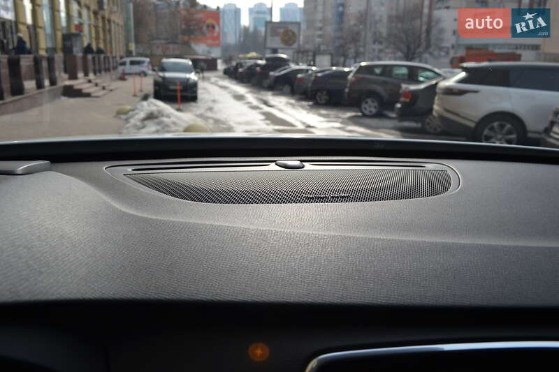 Внедорожник / Кроссовер Volvo XC90 2019 в Киеве