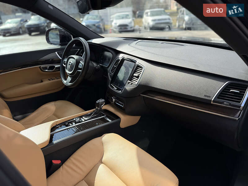 Внедорожник / Кроссовер Volvo XC90 2018 в Шептицькому