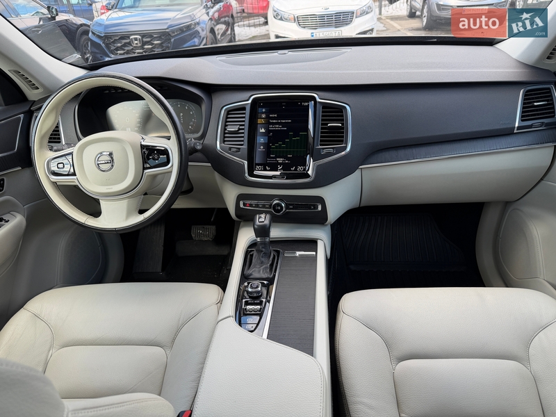 Внедорожник / Кроссовер Volvo XC90 2019 в Киеве
