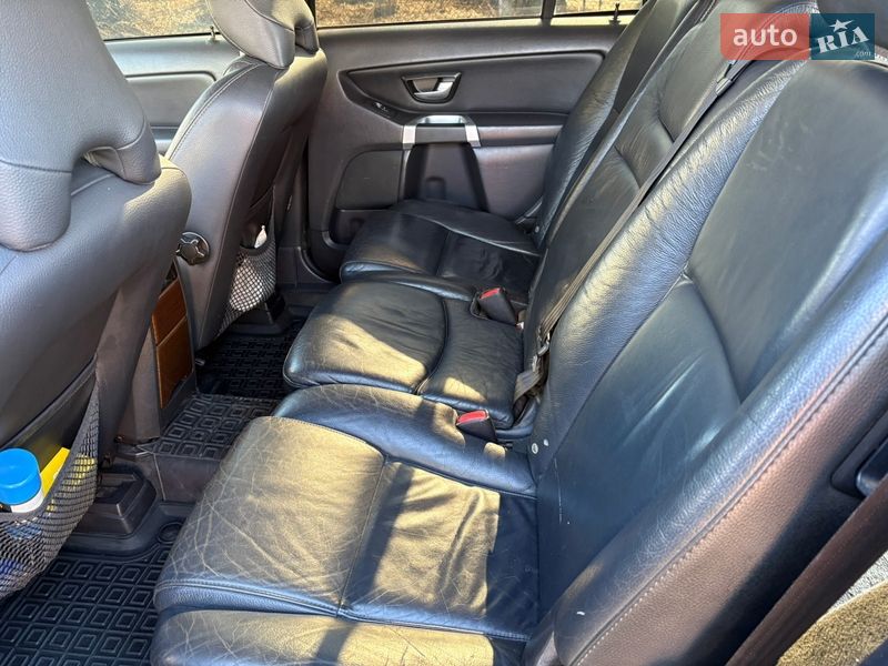 Внедорожник / Кроссовер Volvo XC90 2007 в Комарному