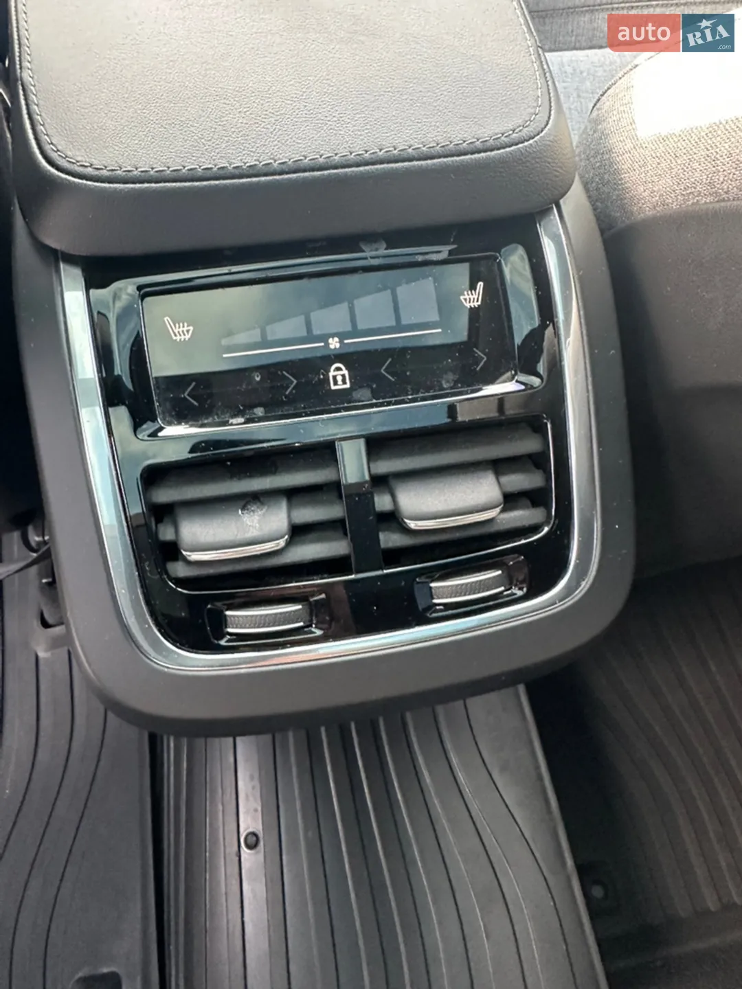 2021 Volvo XC90 - мініатюра 18