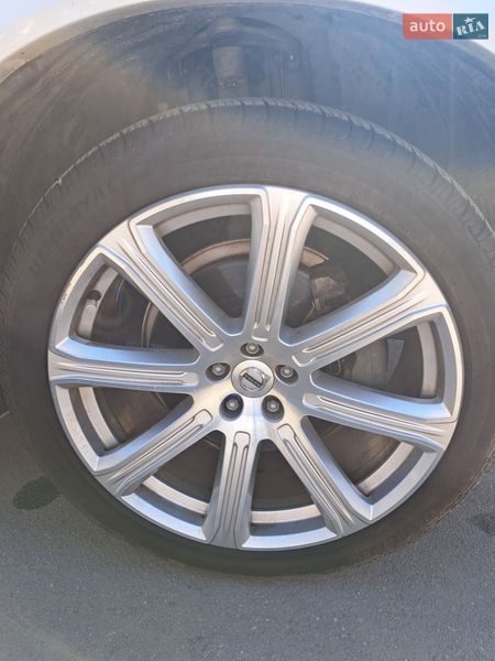 Внедорожник / Кроссовер Volvo XC90 2016 в Тернополе