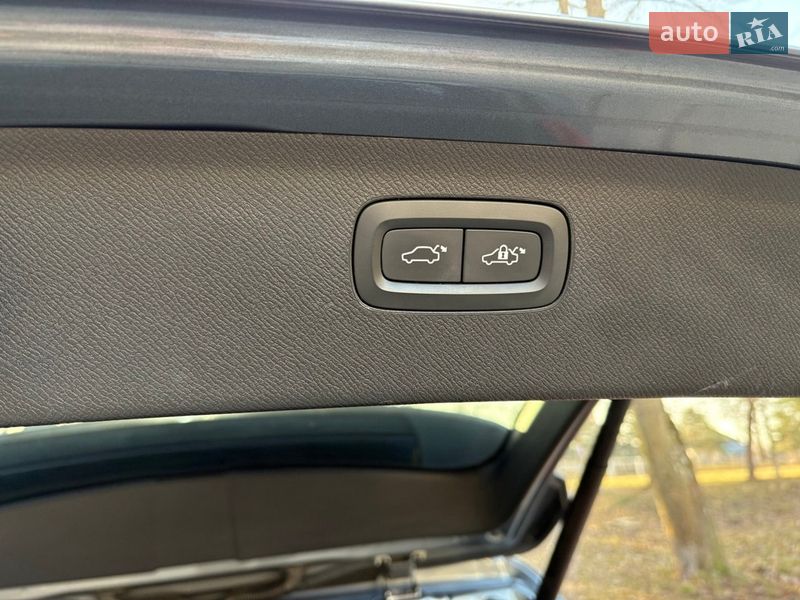 Внедорожник / Кроссовер Volvo XC90 2018 в Львове