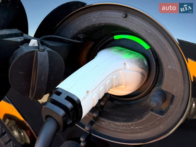 Внедорожник / Кроссовер Volvo XC90 2024 в Киеве