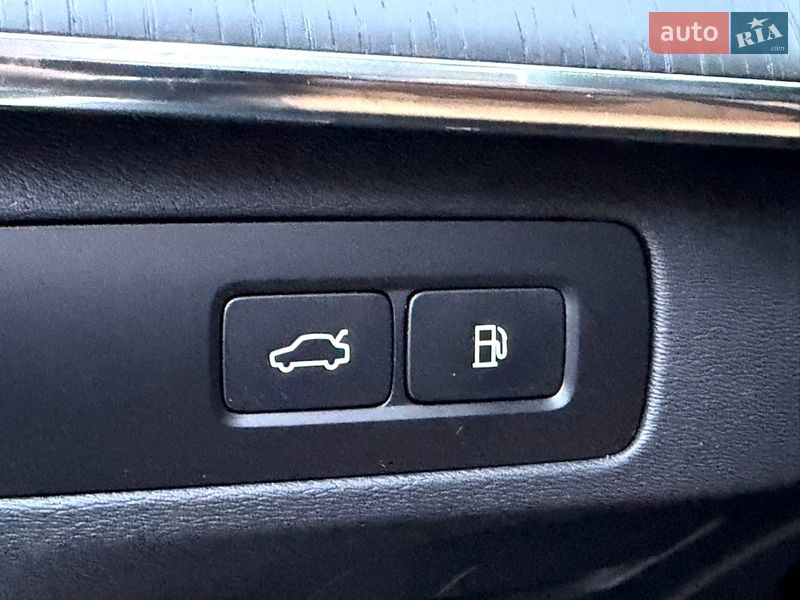 Внедорожник / Кроссовер Volvo XC90 2024 в Киеве