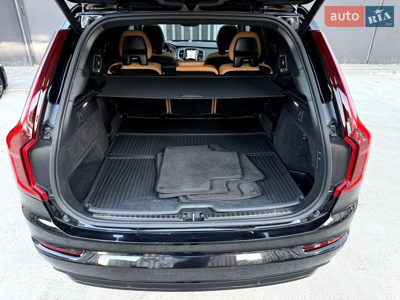 Внедорожник / Кроссовер Volvo XC90 2024 в Киеве