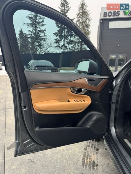 Внедорожник / Кроссовер Volvo XC90 2016 в Черновцах