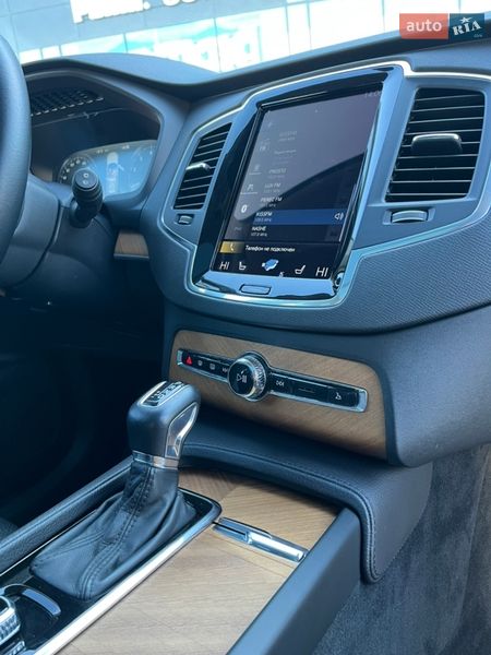 Внедорожник / Кроссовер Volvo XC90 2021 в Киеве