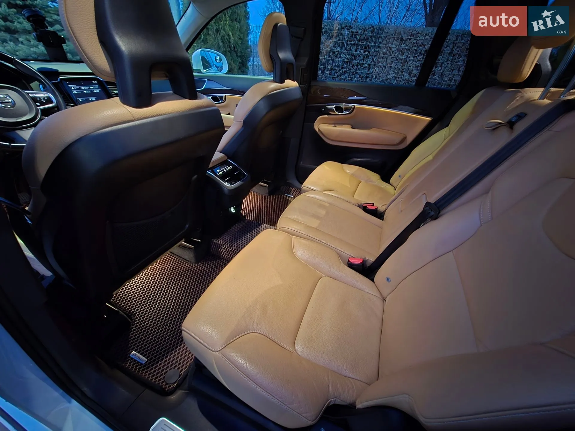 2016 Volvo XC90 - мініатюра 11