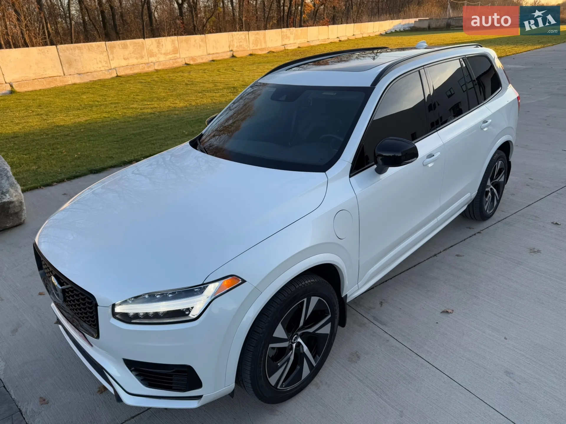 2022 Volvo XC90 - мініатюра 8