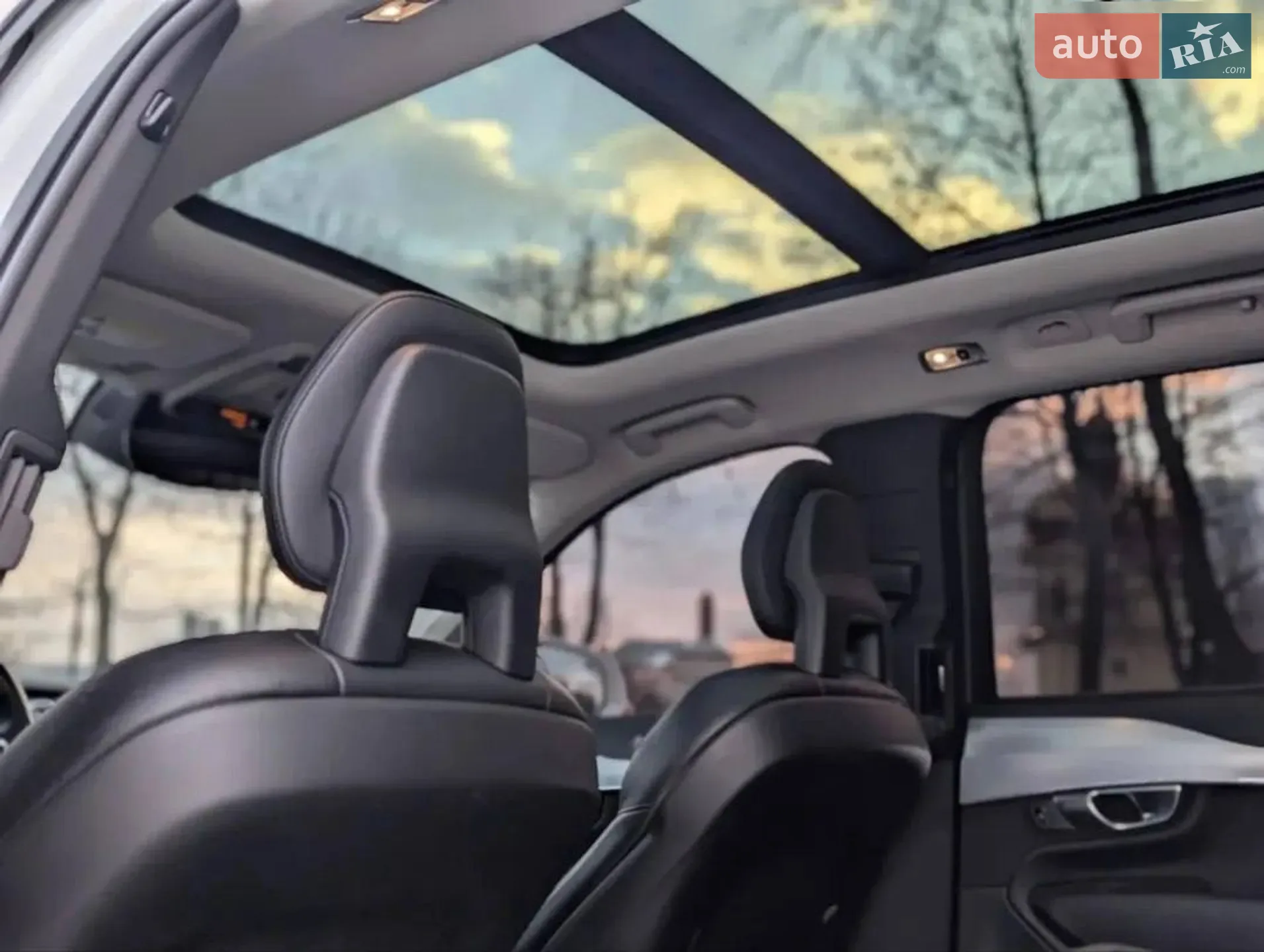 2019 Volvo XC90 - мініатюра 8