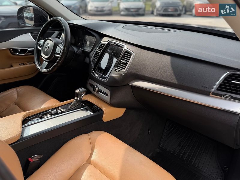 Внедорожник / Кроссовер Volvo XC90 2016 в Шептицькому