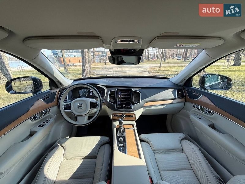 Внедорожник / Кроссовер Volvo XC90 2015 в Шостке