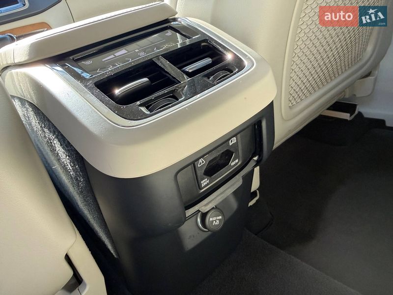 Внедорожник / Кроссовер Volvo XC90 2015 в Шостке