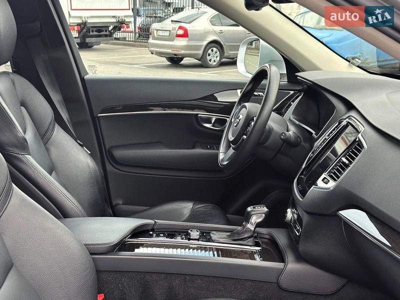 Внедорожник / Кроссовер Volvo XC90 2017 в Киеве фото 31 Внедорожник / Кроссовер Volvo XC90 2017 в Киеве