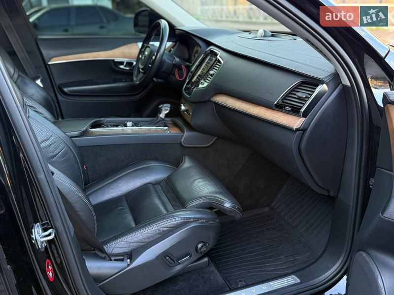 Позашляховик / Кросовер Volvo XC90 2016 в Одесі фото 36 Позашляховик / Кросовер Volvo XC90 2016 в Одесі