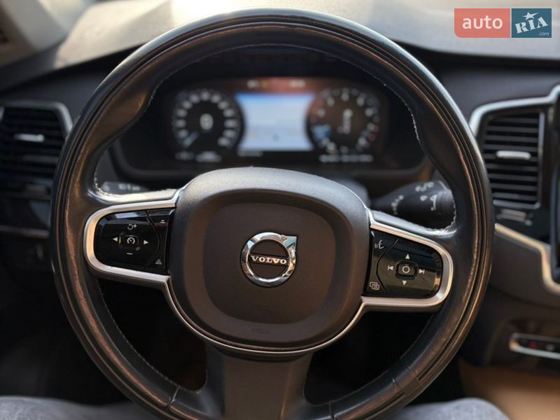 Позашляховик / Кросовер Volvo XC90 2015 в Рівному