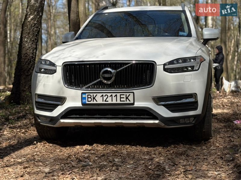 Позашляховик / Кросовер Volvo XC90 2015 в Рівному